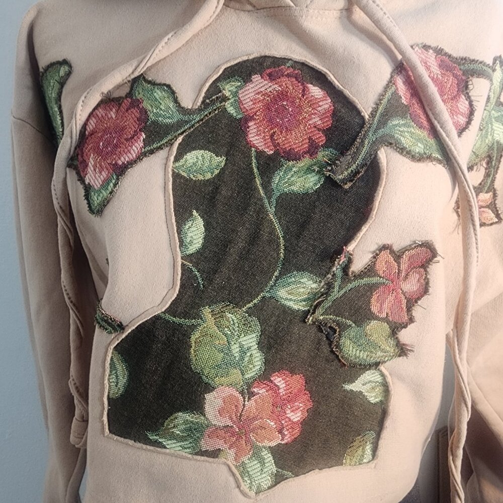 One-of-a-Kind Reworked Cropped Hoodie reworked by me - Picture 4 of 9